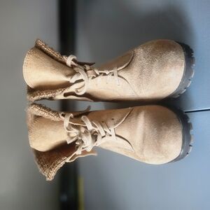 Lucky Brand Tan Suede Lace-Up Boots